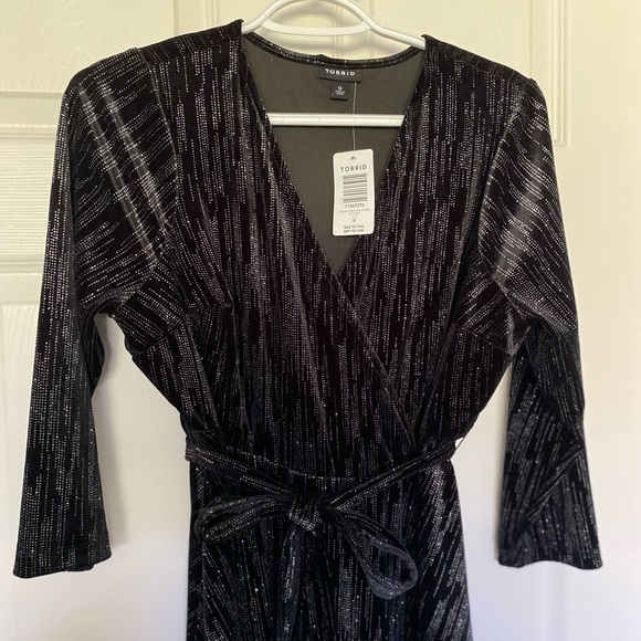 NWT Torrid Black Shine Velvet Wrap Dress - Picture 8 of 8